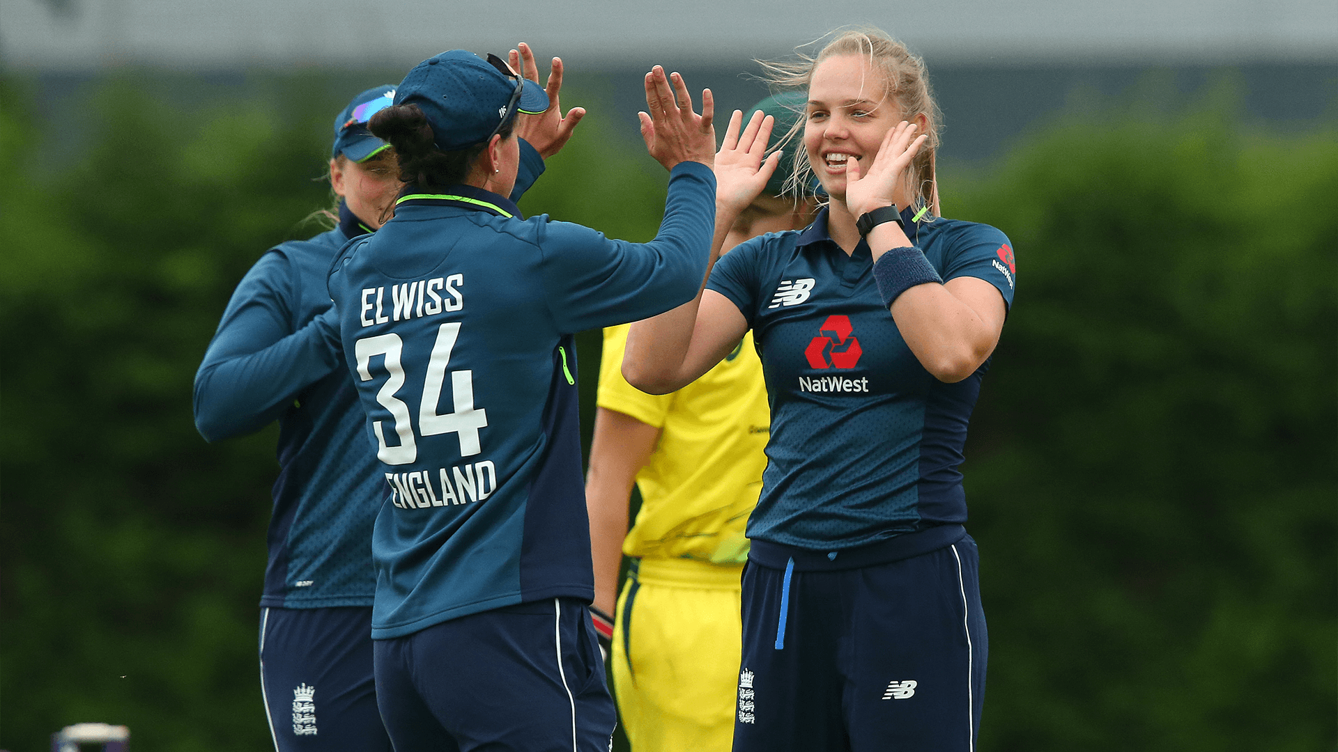 freya-davies-squad-profile-hampshire-women-utilita-bowl
